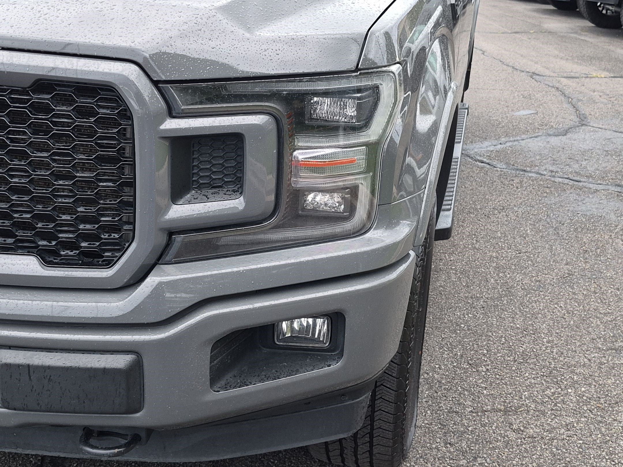 Used 2020 Ford F150 Lariat w/ Equipment Group 502A Luxury AWD/4WD image 12