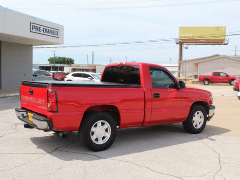 Used 2006 Chevrolet Silverado 1500 LS RWD image 4