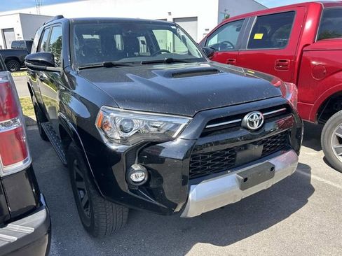 Used 2023 Toyota 4Runner TRD Off-Road Premium w/ Off Road Premium Plus Package AWD/4WD image 3