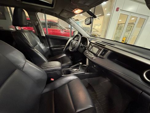 Used 2015 Toyota RAV4 Limited AWD/4WD image 6