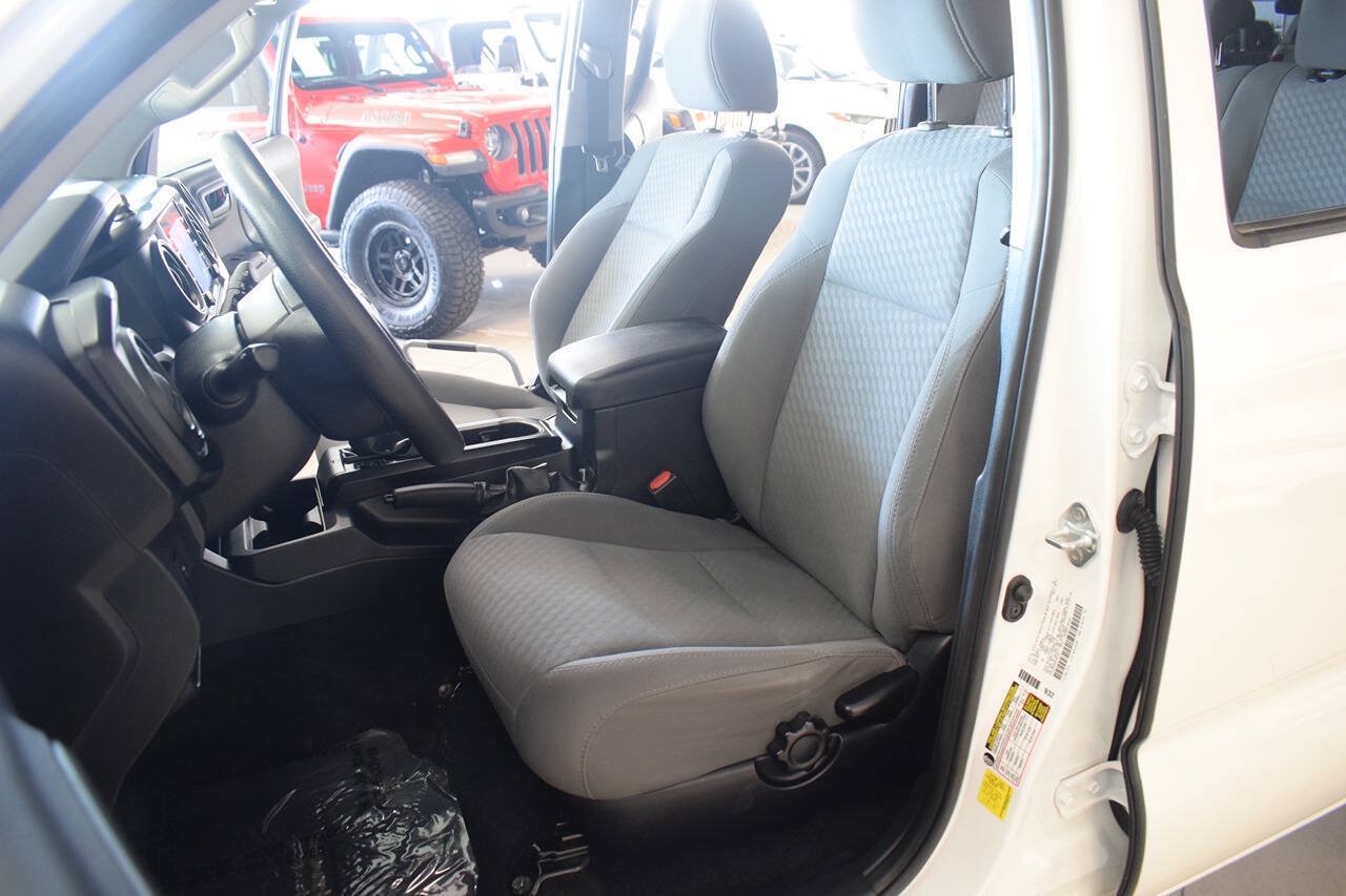 Used 2021 Toyota Tacoma SR AWD/4WD image 41