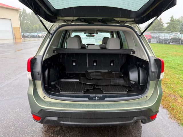 Used 2019 Subaru Forester w/ Alloy Wheel Package AWD/4WD image 3