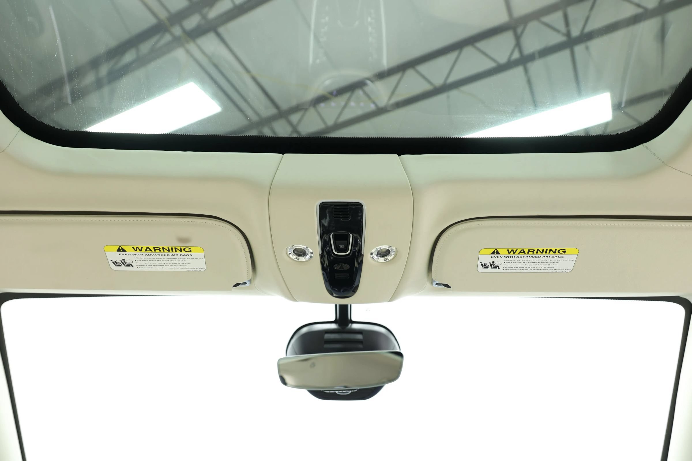 Used 2021 Aston Martin DBX AWD/4WD image 42