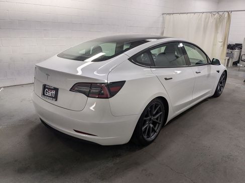 Used 2023 Tesla Model 3 Standard Range RWD image 7