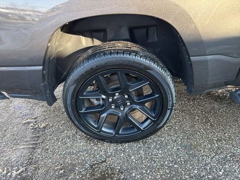 Used 2023 RAM 1500 Laramie image 14