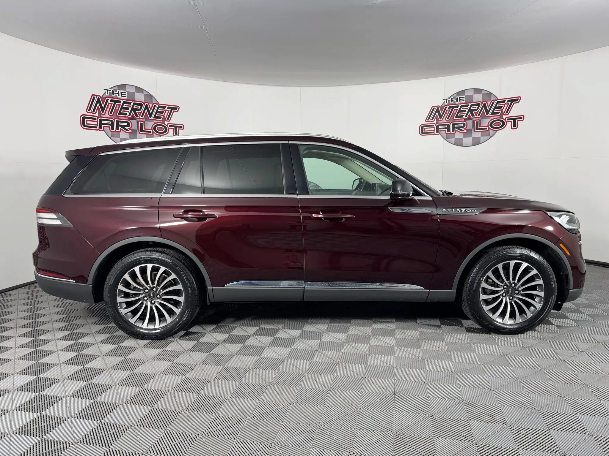 Used 2022 Lincoln Aviator Reserve w/ Elements Package Plus AWD/4WD image 8