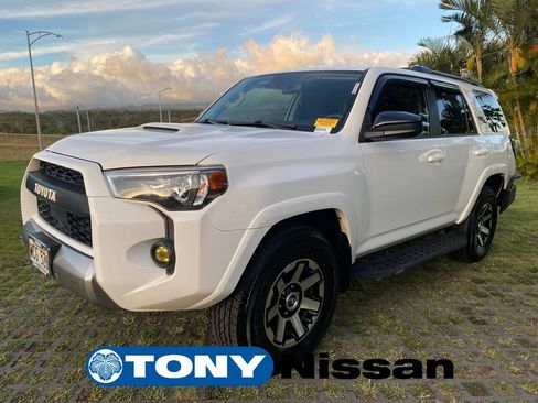 Used 2021 Toyota 4Runner TRD Off-Road AWD/4WD image 3