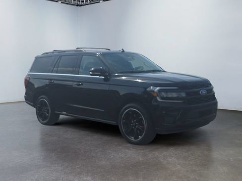 Used 2024 Ford Expedition Limited AWD/4WD image 7