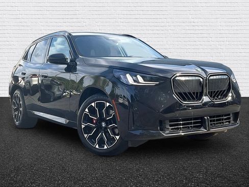 Used 2025 BMW X3 xDrive30i w/ Premium Package AWD/4WD image 3