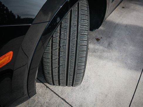 Used 2021 Porsche Cayenne Turbo S image 12