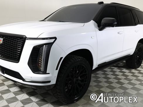 Used 2026 Cadillac Escalade Sport w/ Touring Package image 9