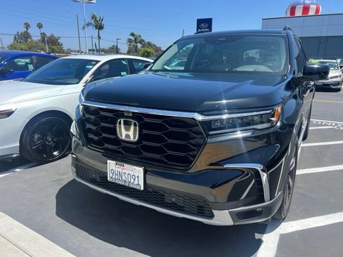 Used 2023 Honda Pilot Elite image 1