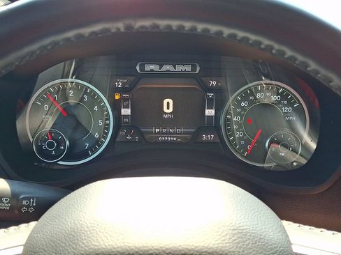 Used 2022 RAM 1500 Big Horn AWD/4WD image 20