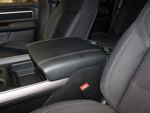 New 2026 RAM 1500 4x4 Crew Cab image 23