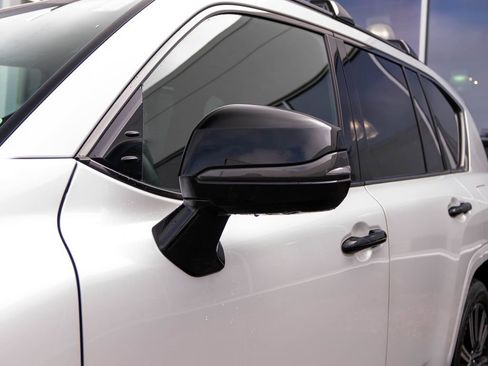 Used 2024 Lexus LX 600 4WD w/ Appearance Package image 12