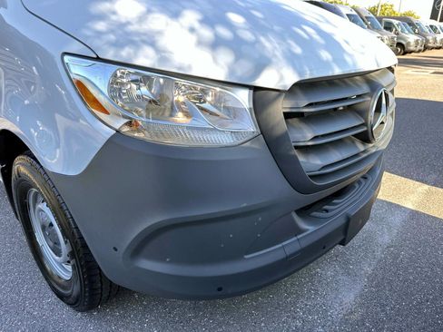 Used 2025 Mercedes-Benz Sprinter 2500 image 6