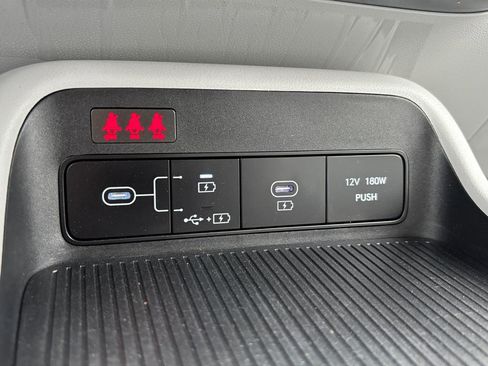 Used 2024 Hyundai Kona SEL image 36