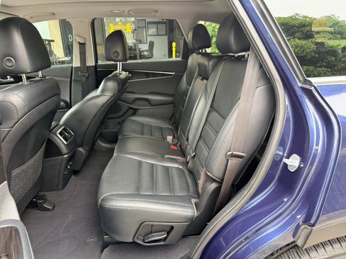 Used 2019 Kia Sorento EX w/ EX Touring Package image 13