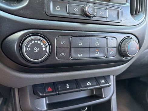 Used 2019 Chevrolet Colorado W/T w/ WT Convenience Package AWD/4WD image 17