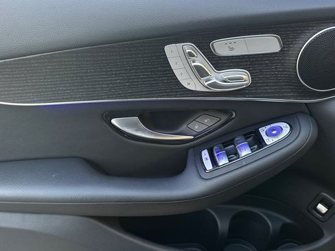 Certified 2022 Mercedes-Benz GLC 300 image 24