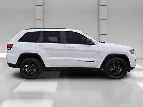 Certified 2019 Jeep Grand Cherokee Laredo AWD/4WD image 6
