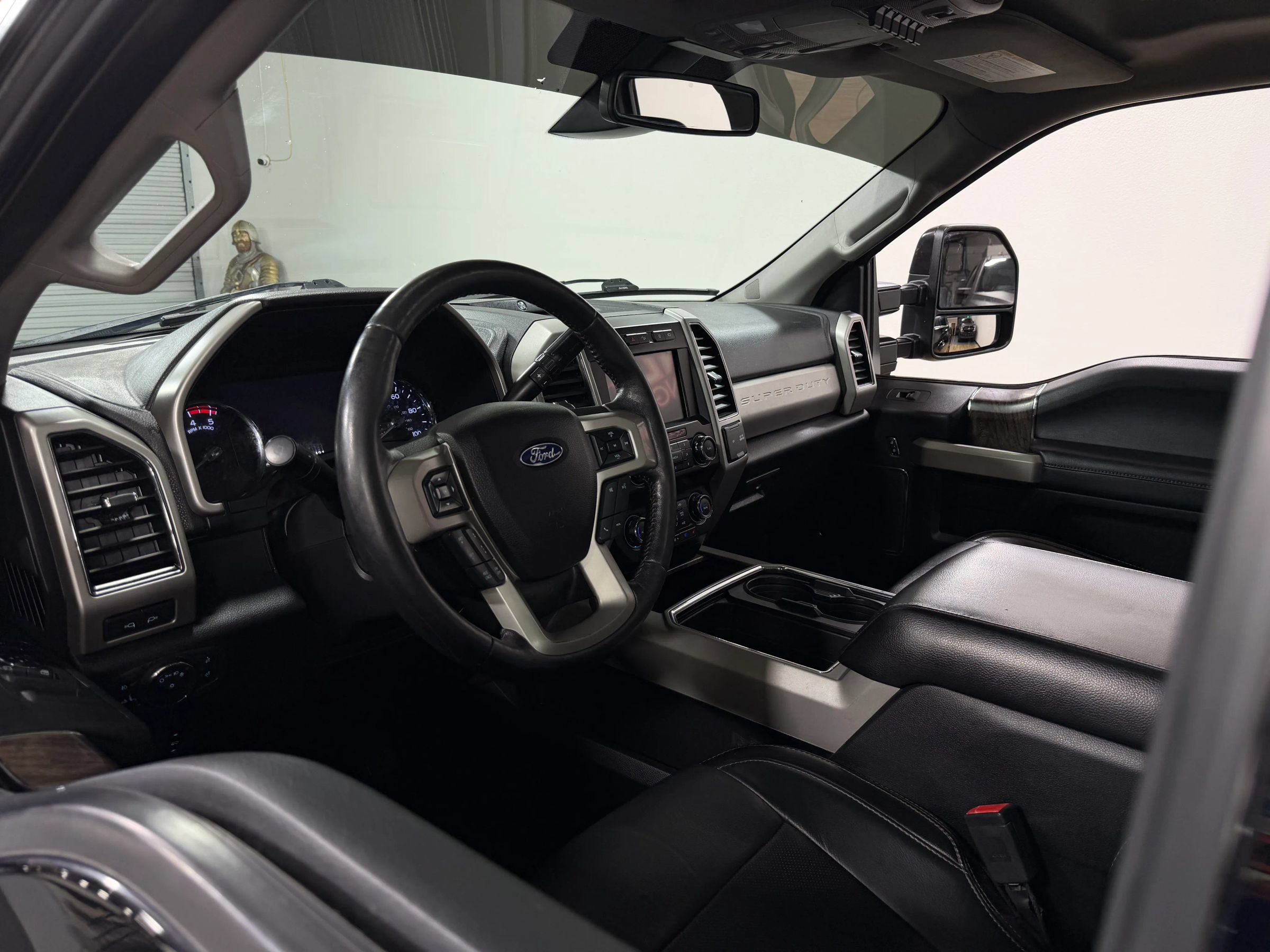 Used 2019 Ford F250 Lariat w/ Lariat Ultimate Package AWD/4WD image 15