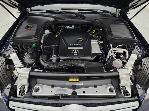 Used 2019 Mercedes-Benz GLC 350e 4MATIC image 16