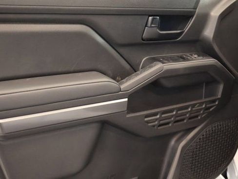 New 2025 Toyota Tacoma SR5 image 8