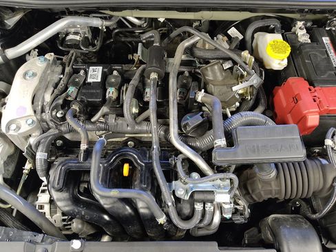 Used 2025 Nissan Sentra SV FWD image 30