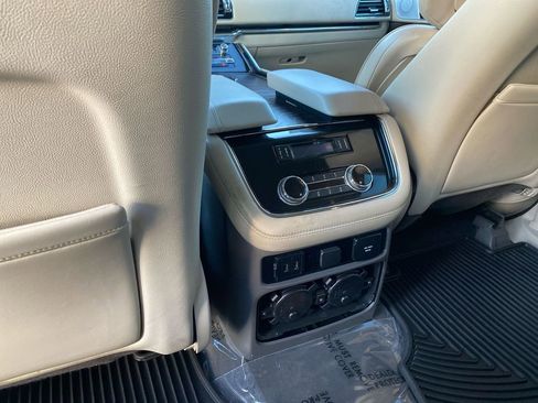 Used 2019 Lincoln Navigator L Reserve w/ Cargo Package image 30