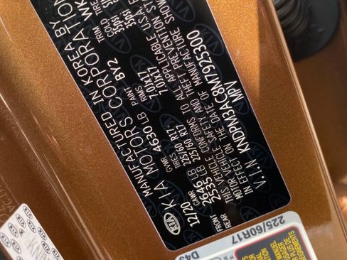 Used 2021 Kia Sportage LX image 40