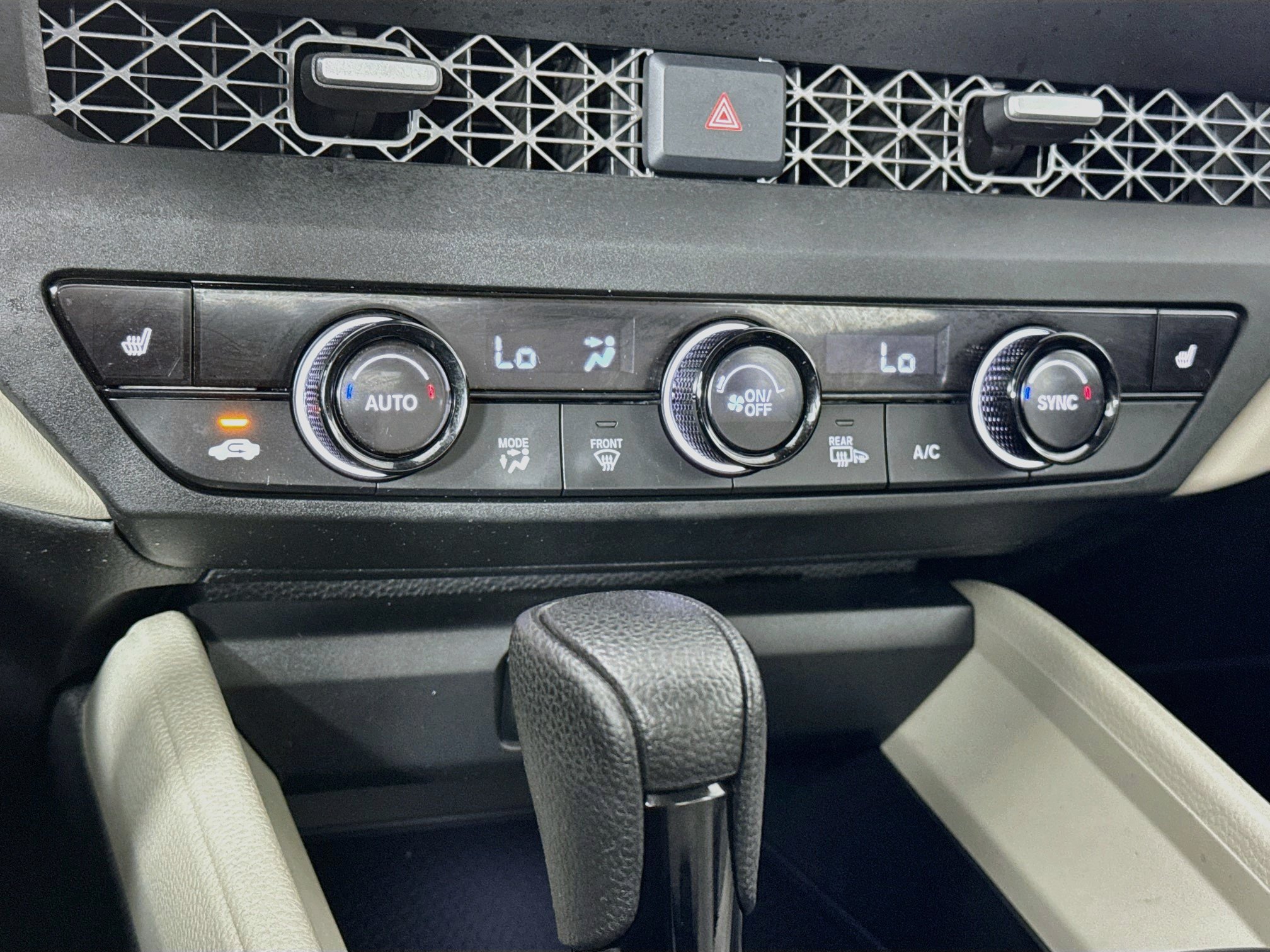 Certified 2025 Honda Accord SE image 15