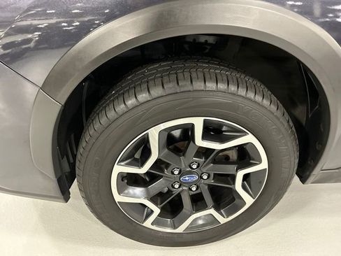 Used 2017 Subaru Crosstrek 2.0i Limited image 8