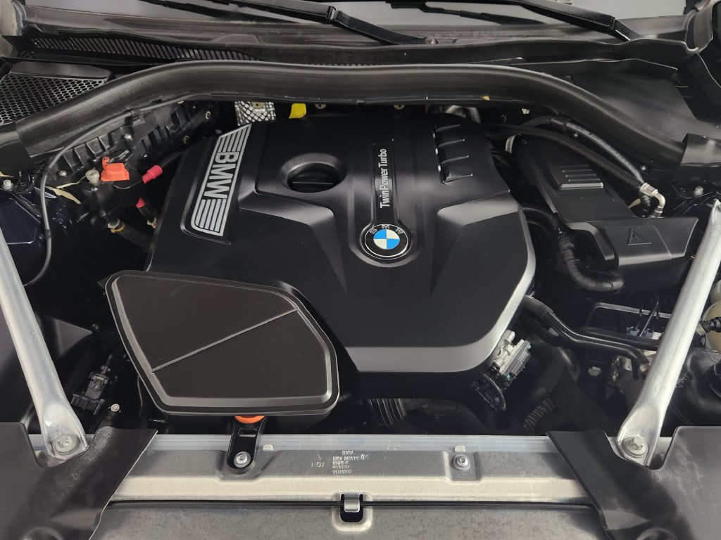 Used 2019 BMW X4 xDrive30i w/ M Sport Package 2 AWD/4WD image 33