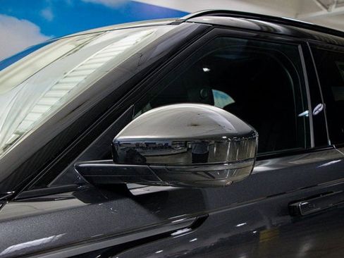 Used 2026 Land Rover Range Rover Velar Dynamic SE image 10