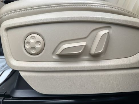 Used 2022 Audi Q5 2.0T Premium Plus w/ Premium Plus Package image 27