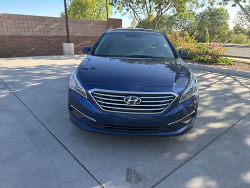 Used 2017 Hyundai Sonata SE w/ Cargo Package FWD image 4