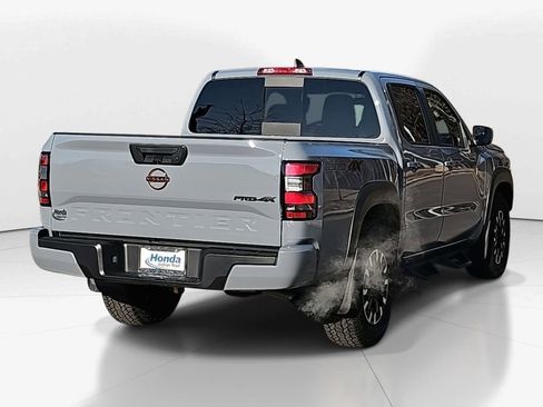 Used 2024 Nissan Frontier PRO-4X w/ Off-Road Protection Package image 9