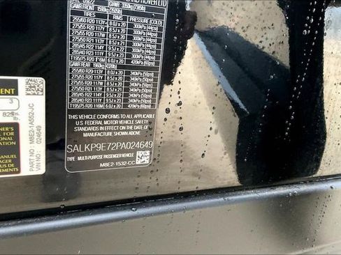 Certified 2023 Land Rover Range Rover SE image 11