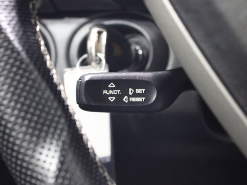 Used 2005 Porsche 911 Carrera image 13