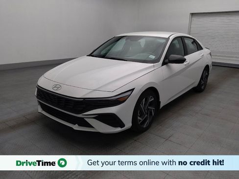 Used 2025 Hyundai Elantra Sport FWD image 1