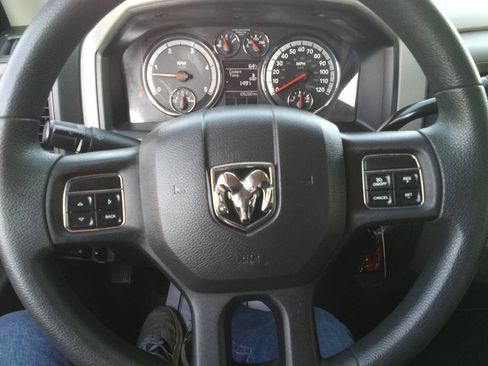 Used 2012 RAM 3500 ST w/ Chrome Appearance Group image 19