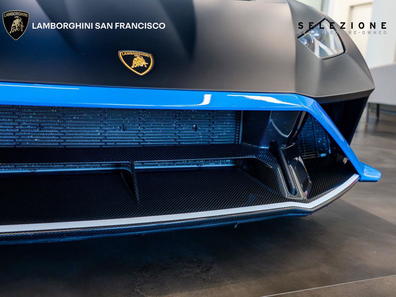 Used 2024 Lamborghini Huracan STO RWD image 22