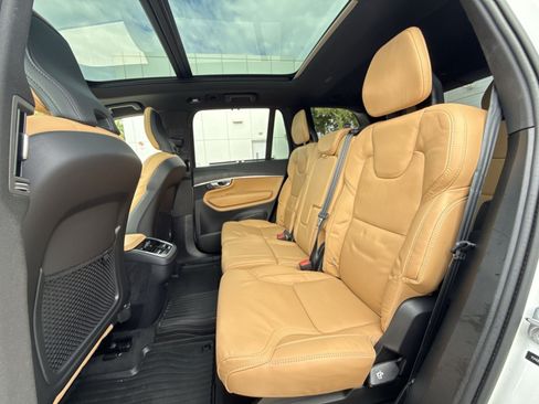 Used 2024 Volvo XC90 B6 Ultimate w/ Protection Package Premier AWD/4WD image 25