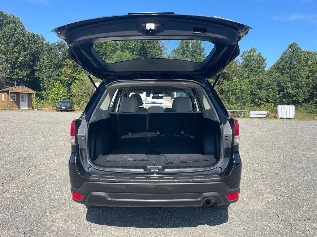Used 2021 Subaru Forester AWD/4WD image 8