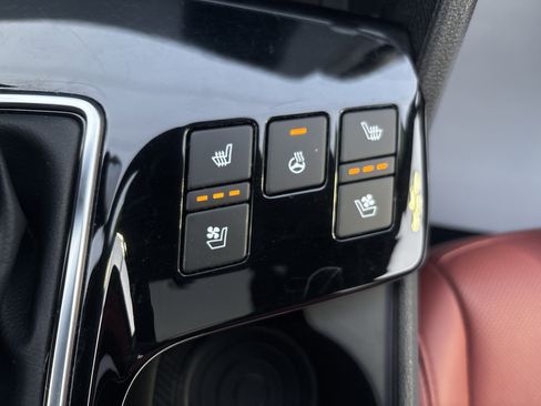 Used 2024 Kia Sportage SX image 28