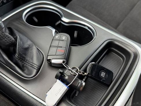 Certified 2020 Dodge Durango SXT AWD/4WD image 33