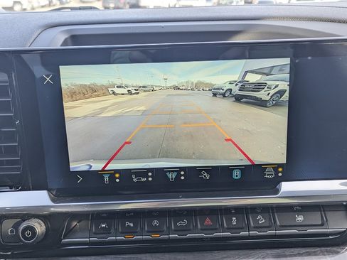 Used 2022 Chevrolet Silverado 1500 LTZ image 38