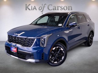 Certified 2025 Kia Sorento S w/ Panoramic Sunroof Package