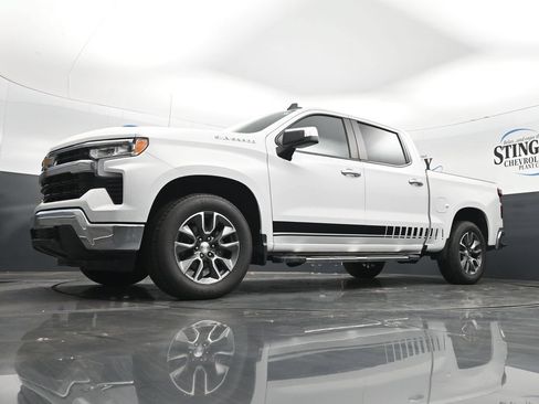 Used 2022 Chevrolet Silverado 1500 LT w/ All Star Edition Plus RWD image 28